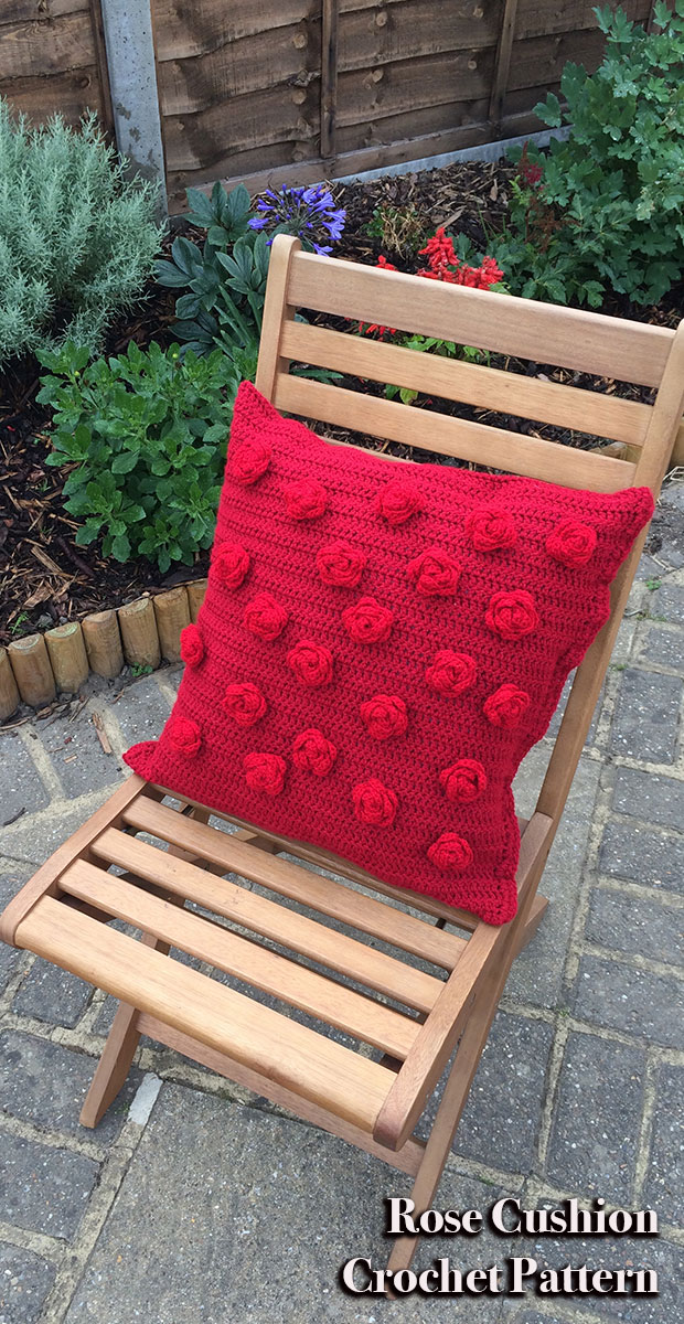 Beautiful red rose cushion to crochet at home - free pattern