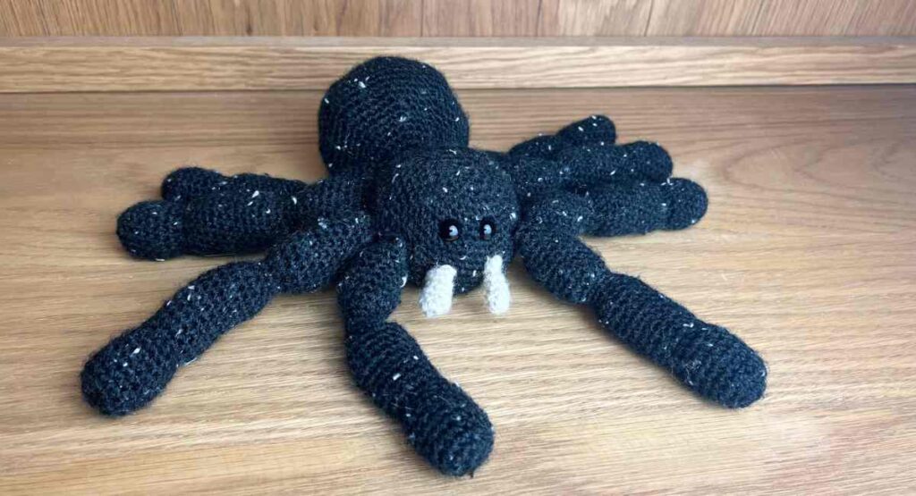 free crochet tarantula pattern