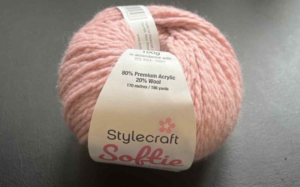 acrylic blend yarn