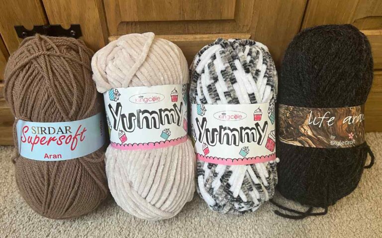 Yarn For Crochet – Weights, Hooks and Styles