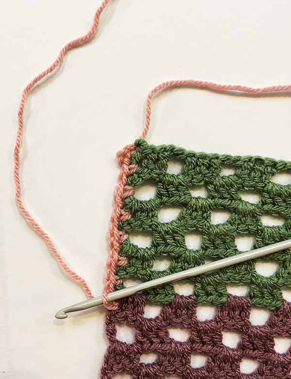how to chrochet a border on a double crochet blanket