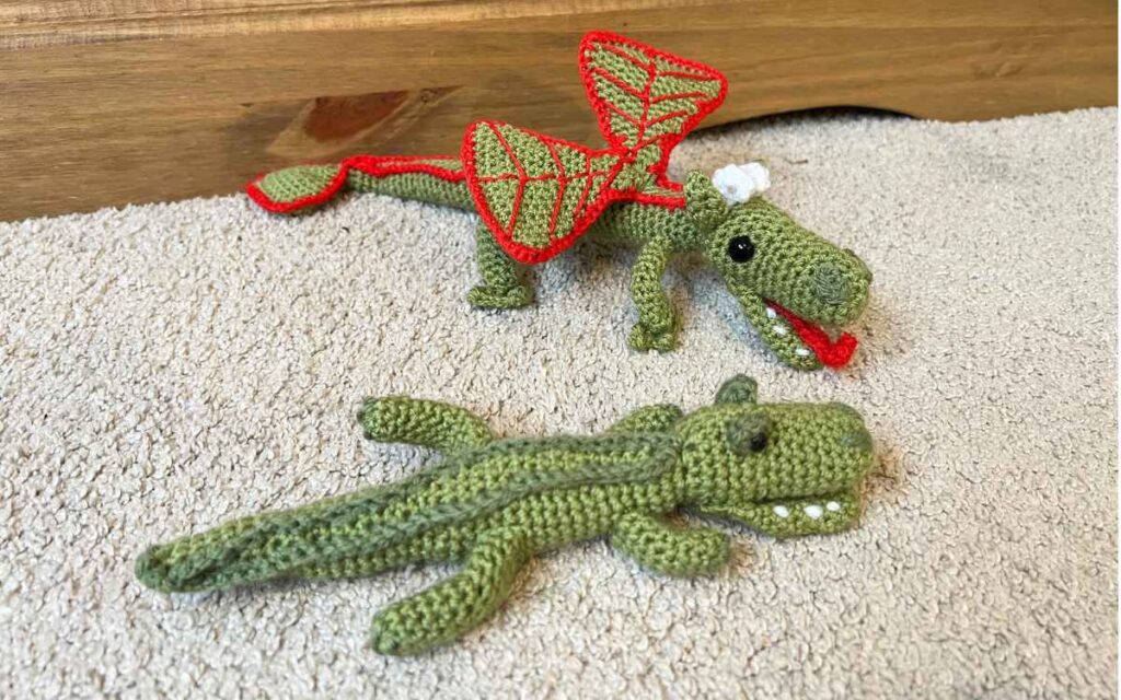 image of the crochet dragon with the crocodile