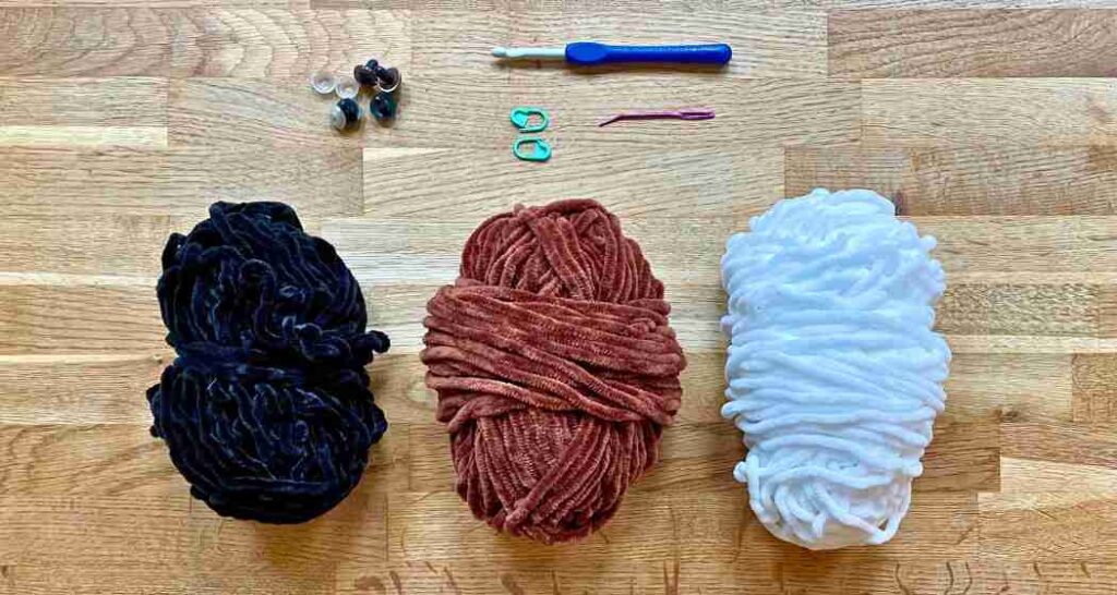 squishy crochet puppy pattern materials layout