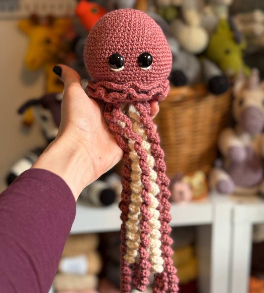 Easy Free Crochet Jellyfish Pattern For Beginners Easy Free Crochet Jellyfish Pattern For Beginners