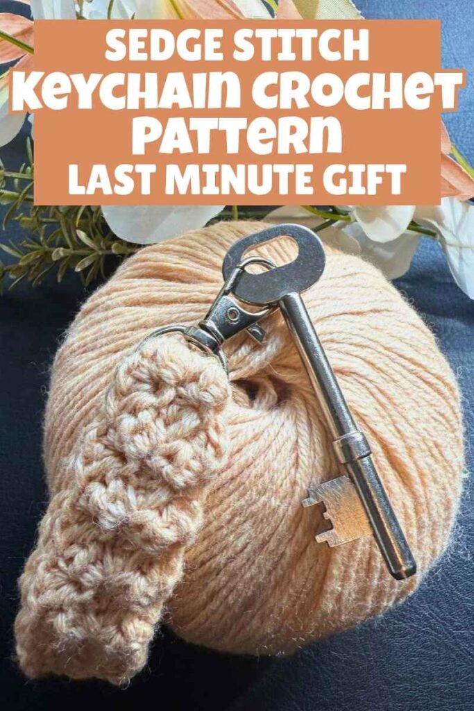 photo of a sedge stitch crochet keychain with a matching ball of cream yarn