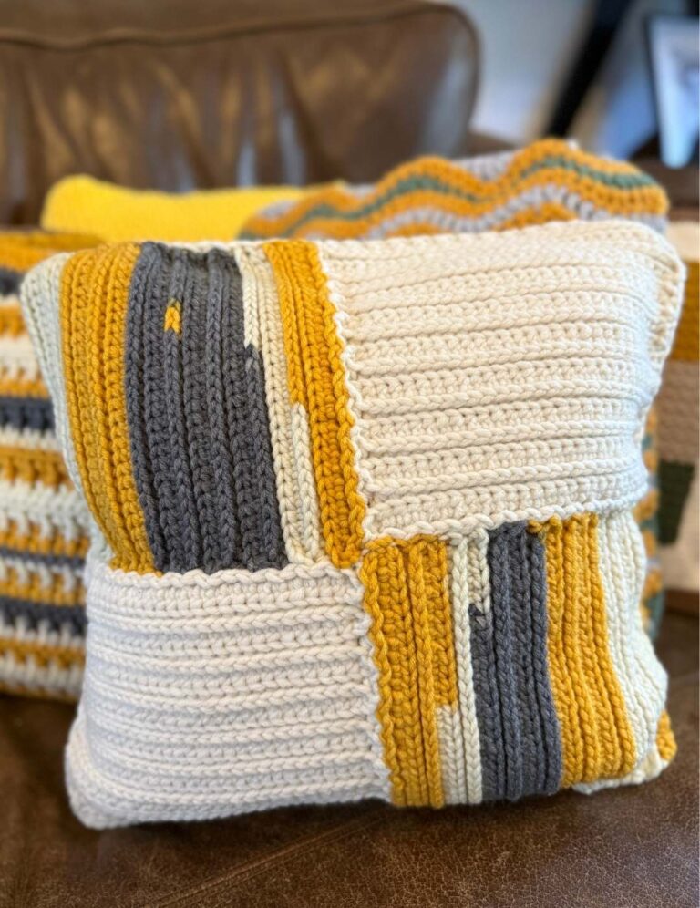 Third Loop Crochet with a Free Camel Stitch Pillow Pattern