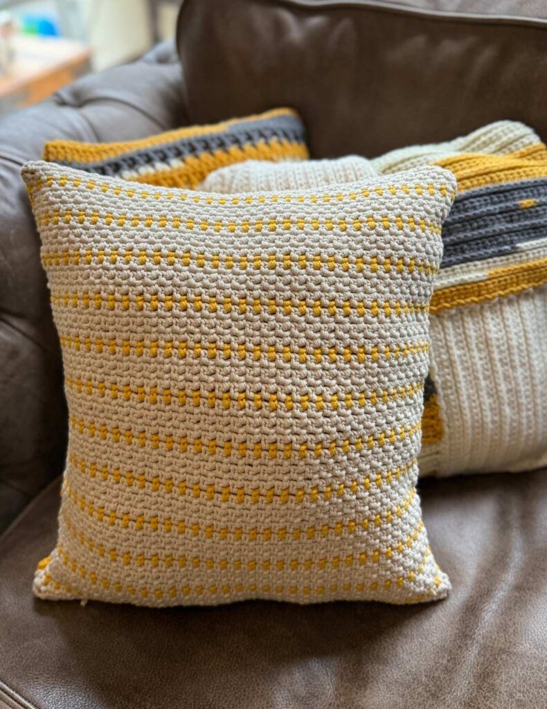 crochet moss stitch pillow