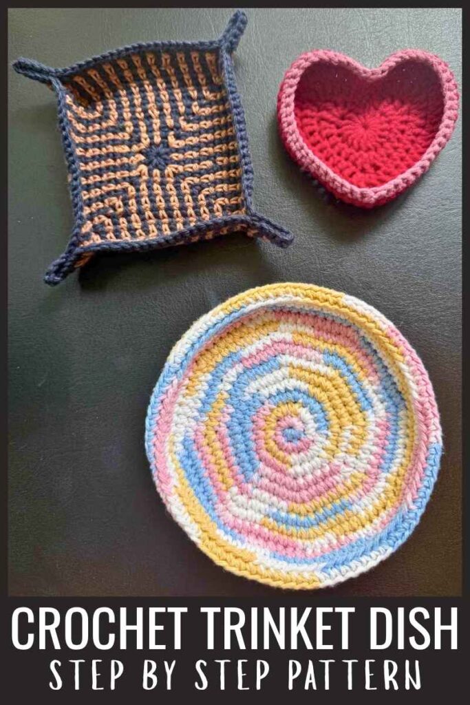 photo of crochet trinket dishes