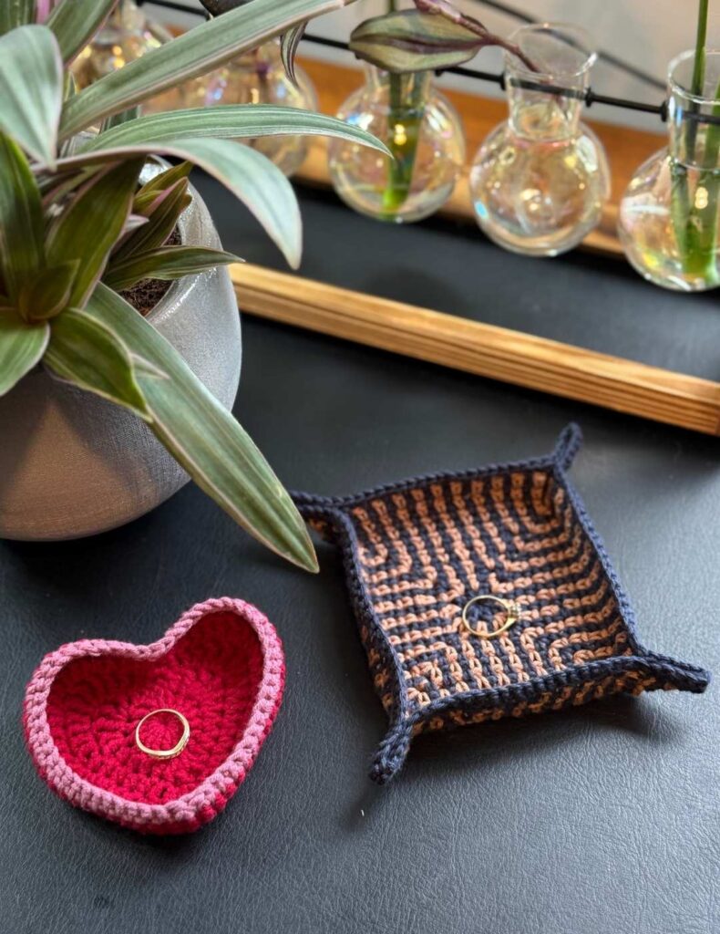 two trinket trays